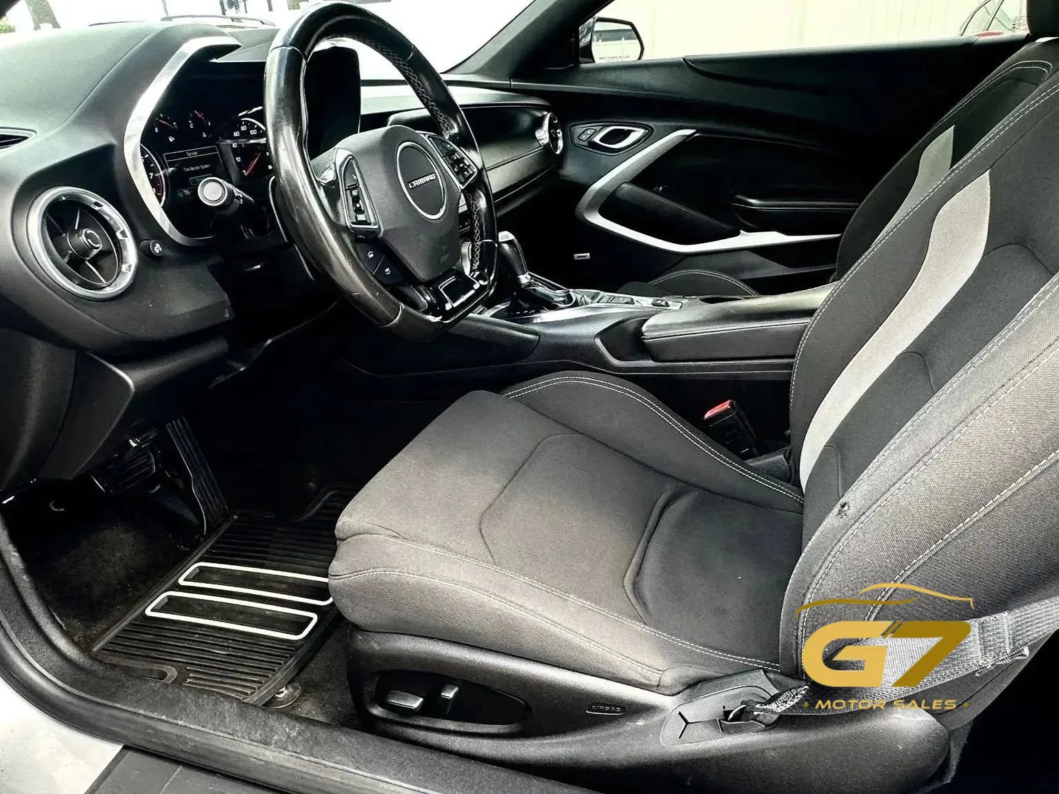 Used 2018 Chevrolet Camaro LT w/ Redline Edition RWD image 7