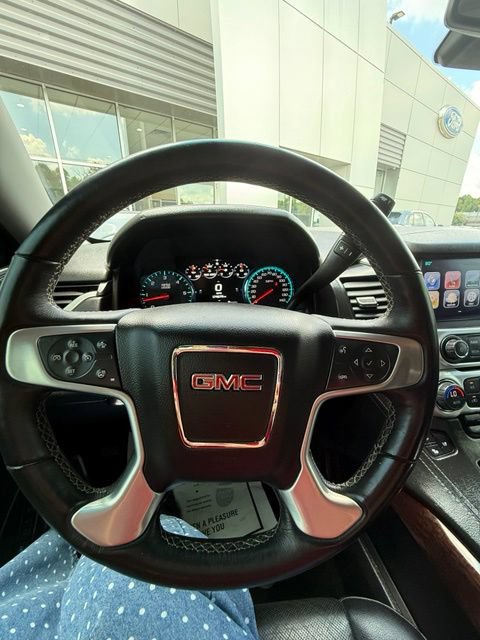 Used 2017 GMC Yukon SLT w/ Open Road Package RWD image 11