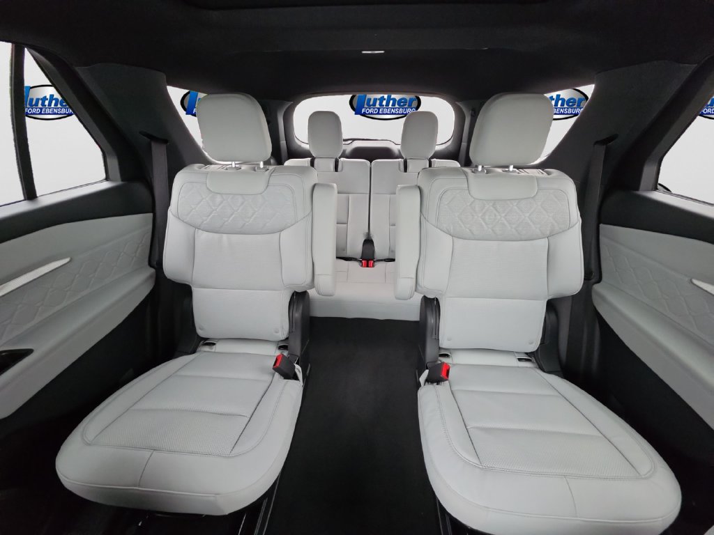 New 2027 Ford Explorer Platinum w/ 3.0L Ultimate Package AWD/4WD image 28