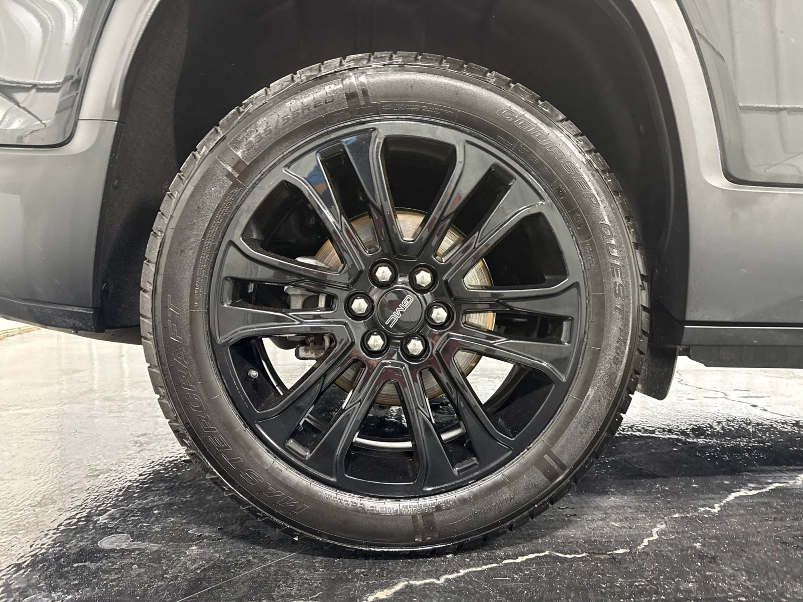 Used 2023 GMC Acadia SLT w/ Elevation Edition FWD image 8