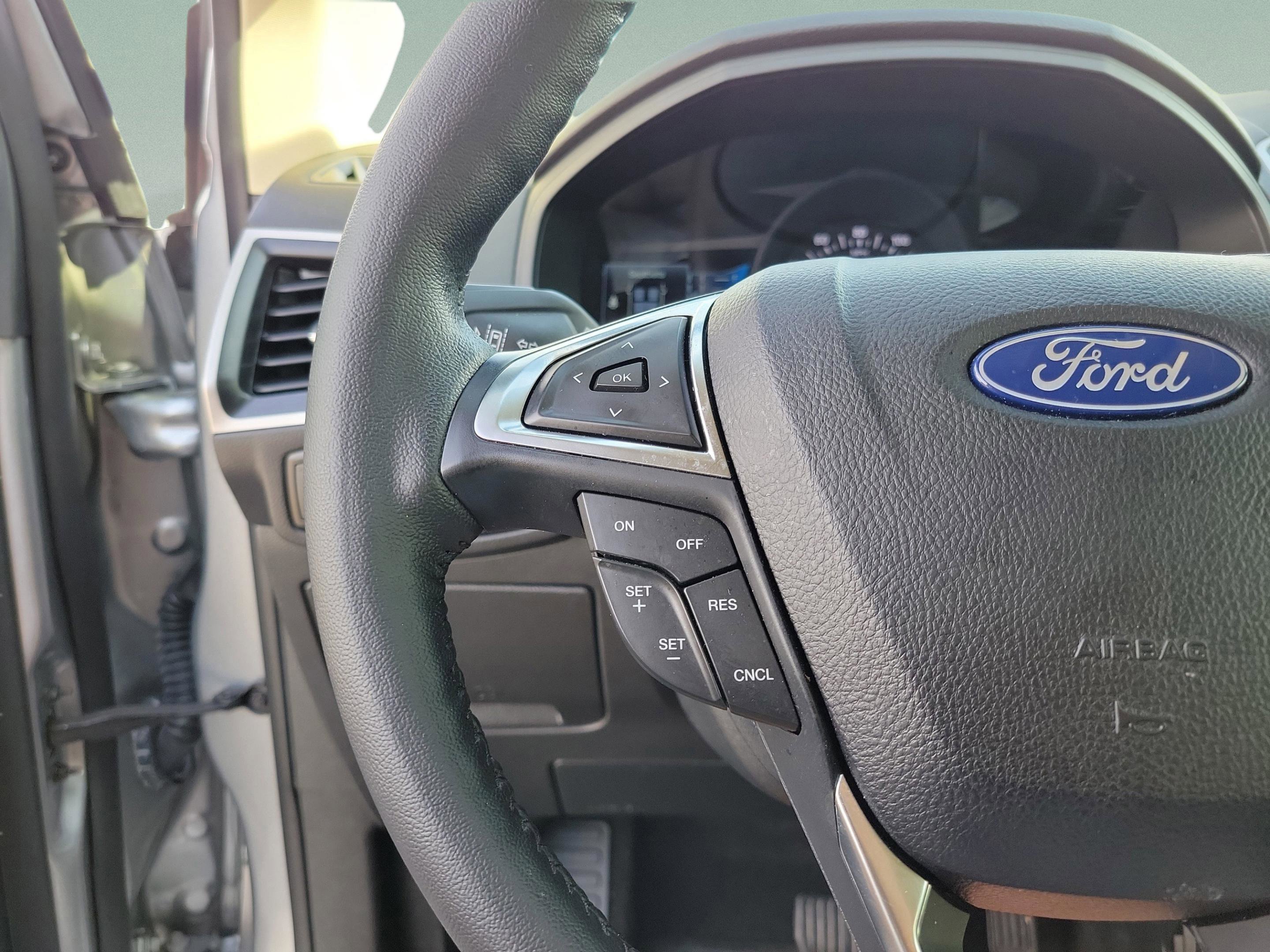 Certified 2024 Ford Edge SEL w/ Convenience Package image 12