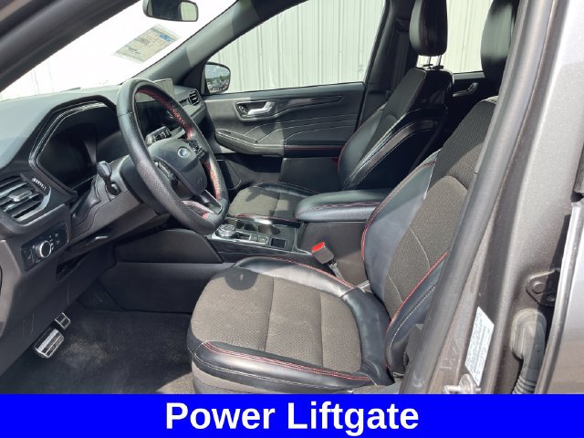 Used 2024 Ford Escape ST-Line w/ Tech Pack #1 AWD/4WD image 9