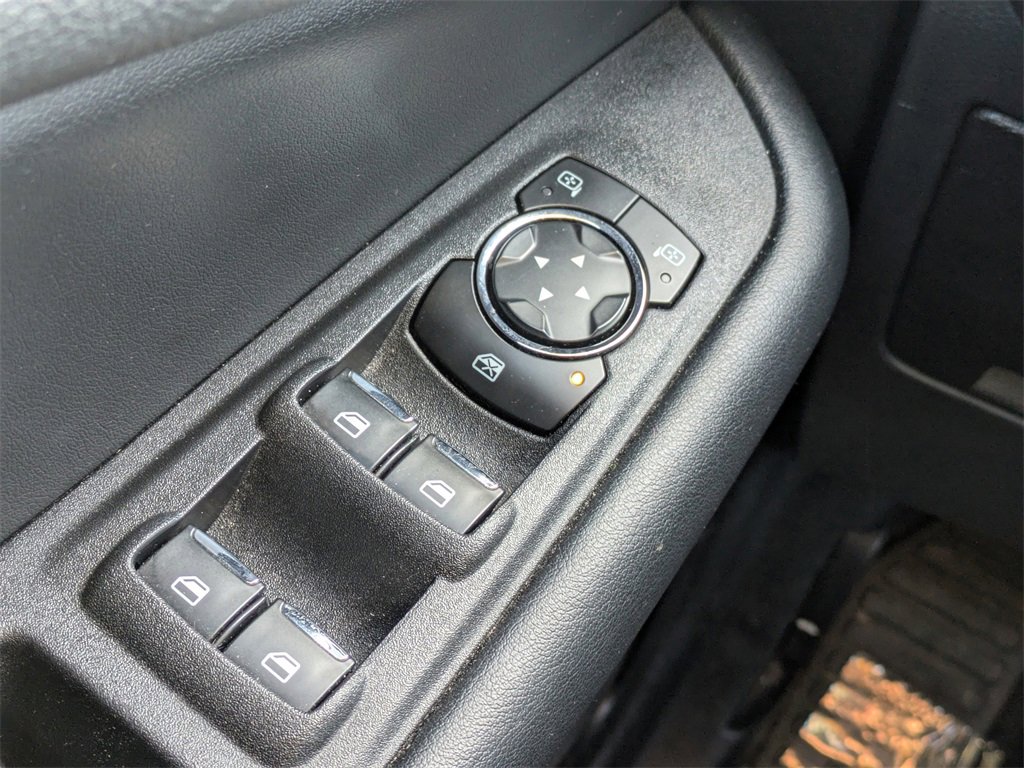 Used 2024 Ford Edge SEL image 23