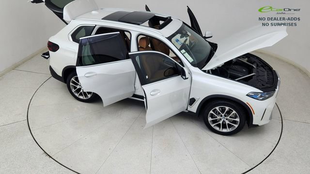 Used 2025 BMW X5 xDrive40i AWD/4WD image 83