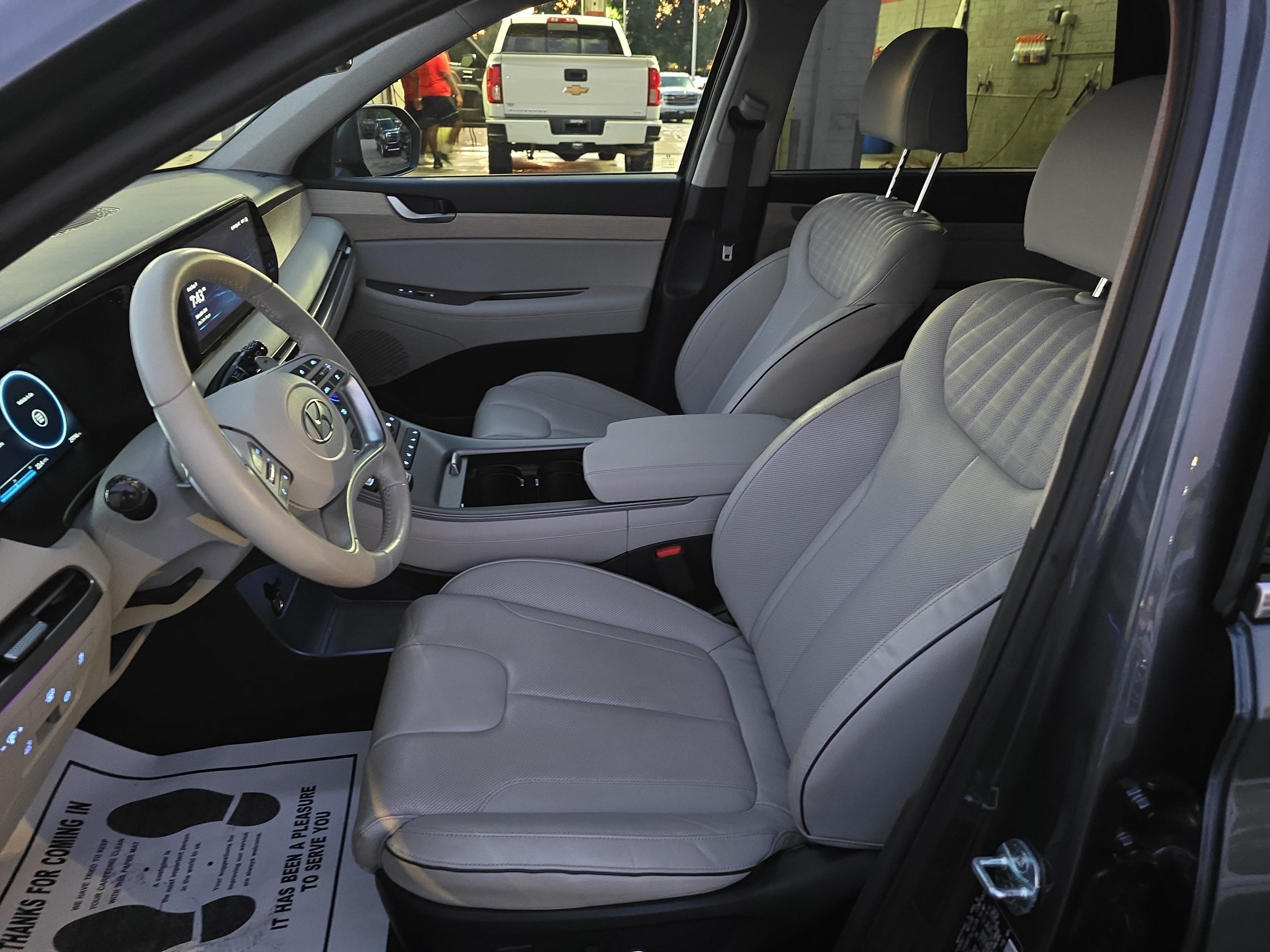 Used 2025 Hyundai Palisade Limited AWD/4WD image 15