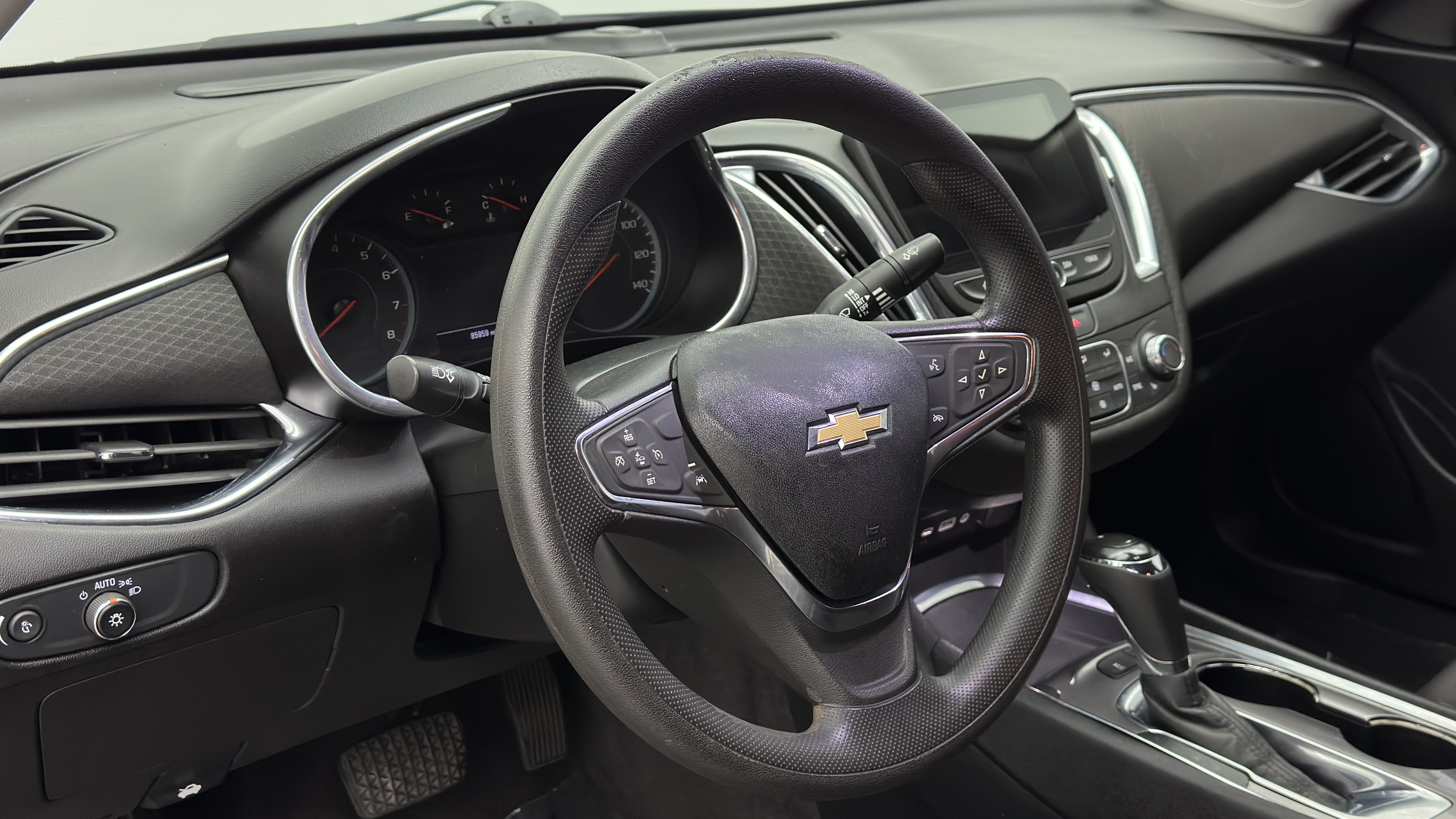 Used 2020 Chevrolet Malibu LT FWD image 8