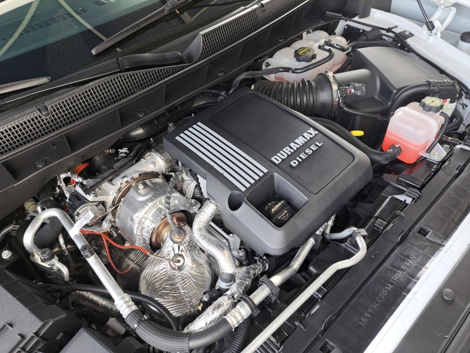 Certified 2025 Chevrolet Silverado 1500 LTZ w/ LTZ Convenience Package II image 24