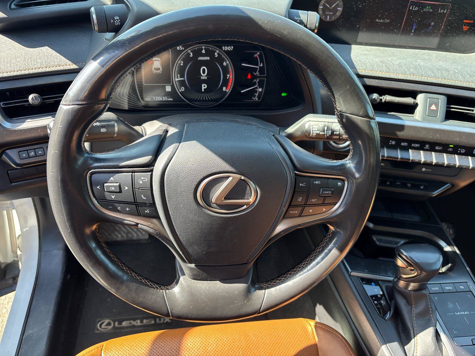 Used 2021 Lexus UX 200 w/ Premium Package FWD image 18