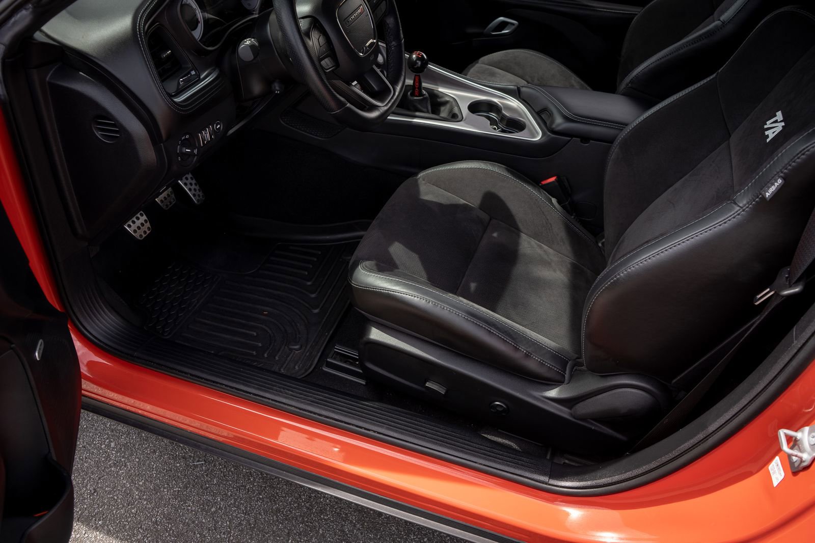 Used 2021 Dodge Challenger R/T w/ T/A Package image 27