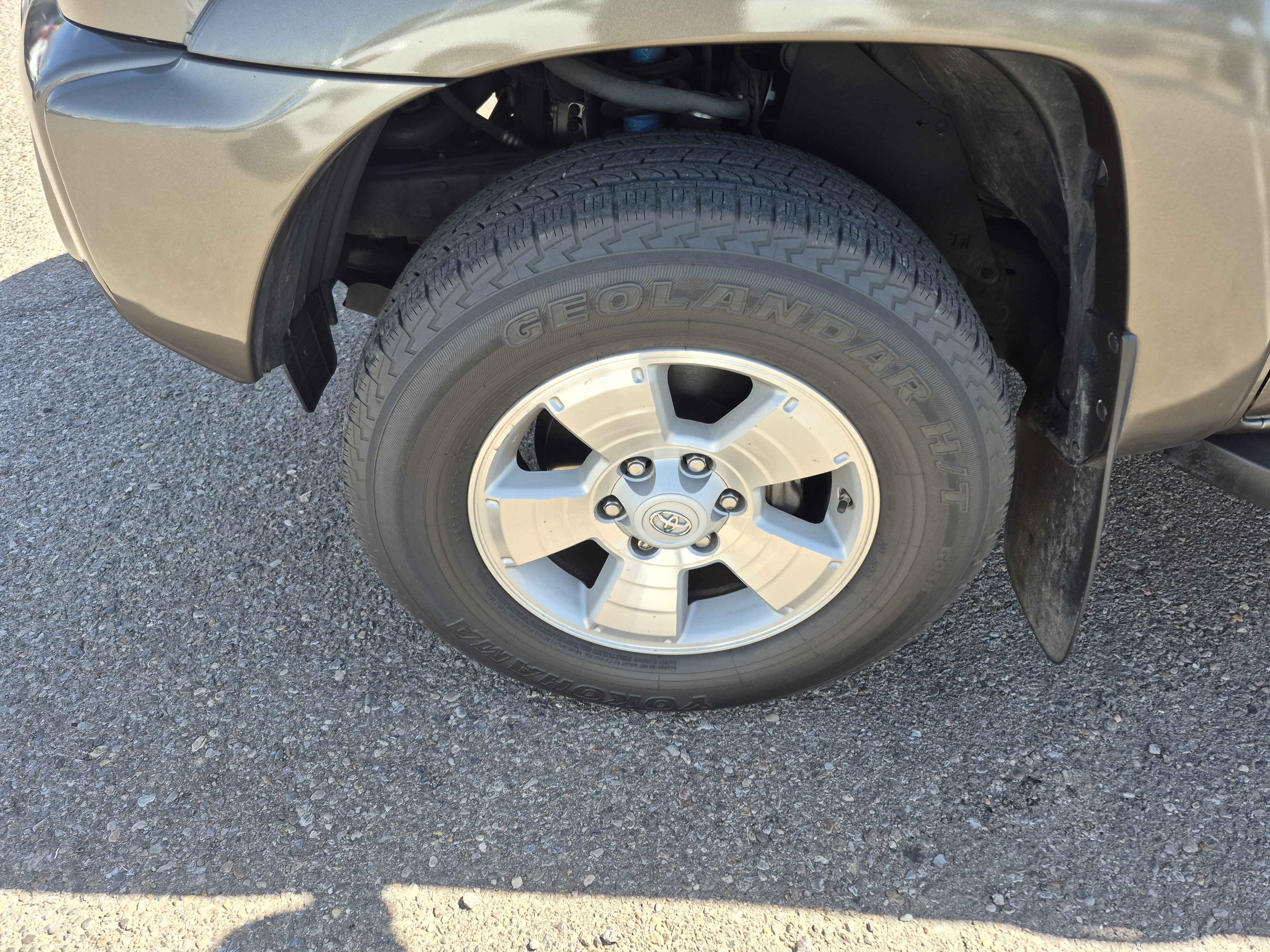 Used 2015 Toyota Tacoma PreRunner w/ TRD Sport Package RWD image 24