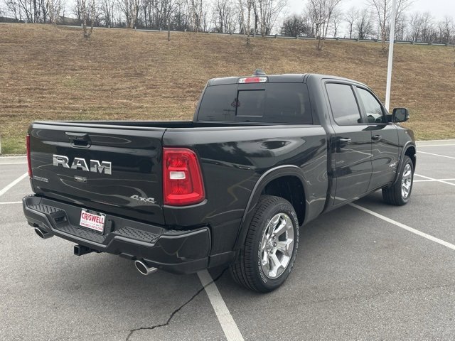 New 2026 RAM 1500 4x4 Crew Cab image 8