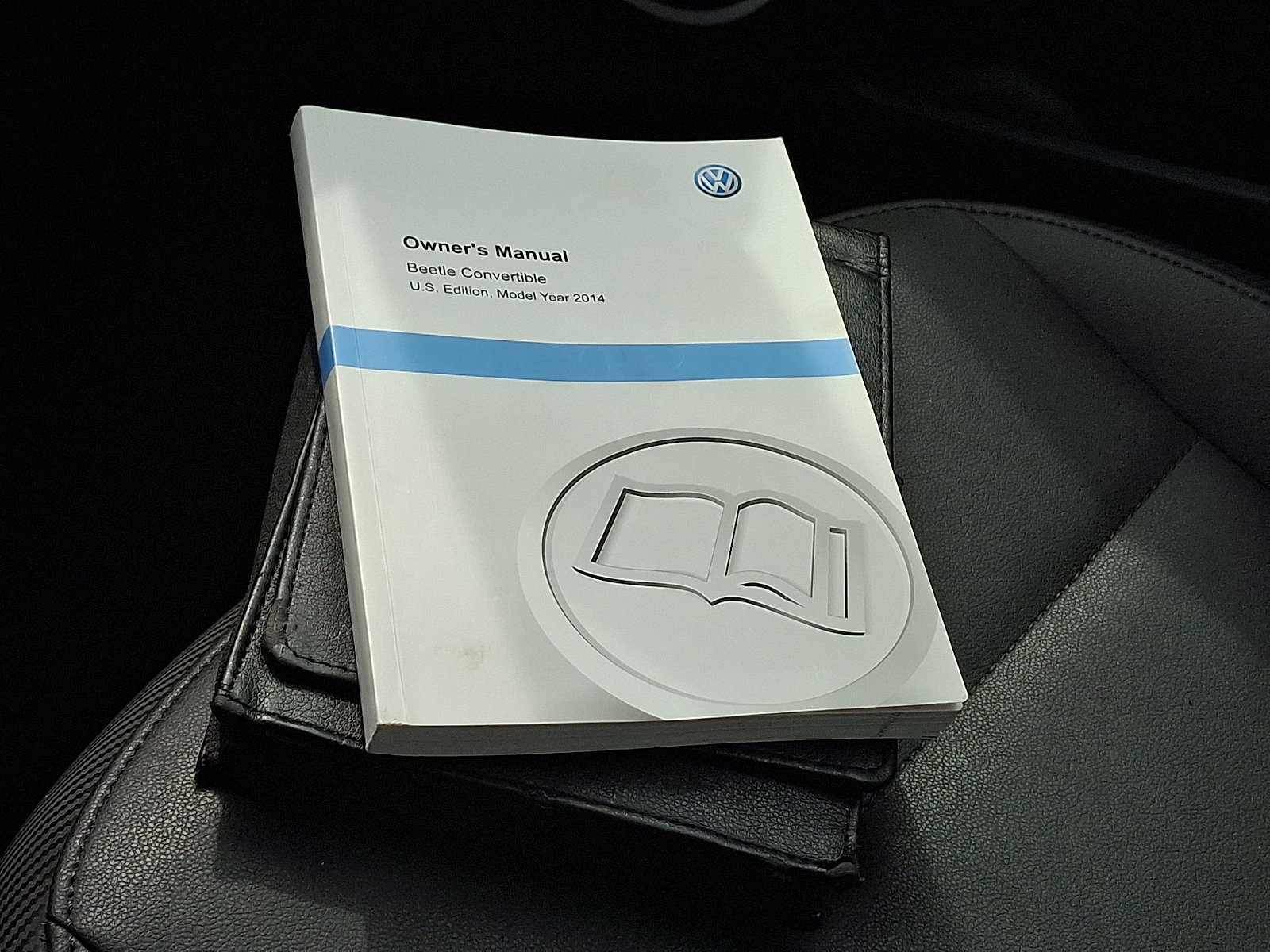 Used 2014 Volkswagen Beetle TDI FWD image 25