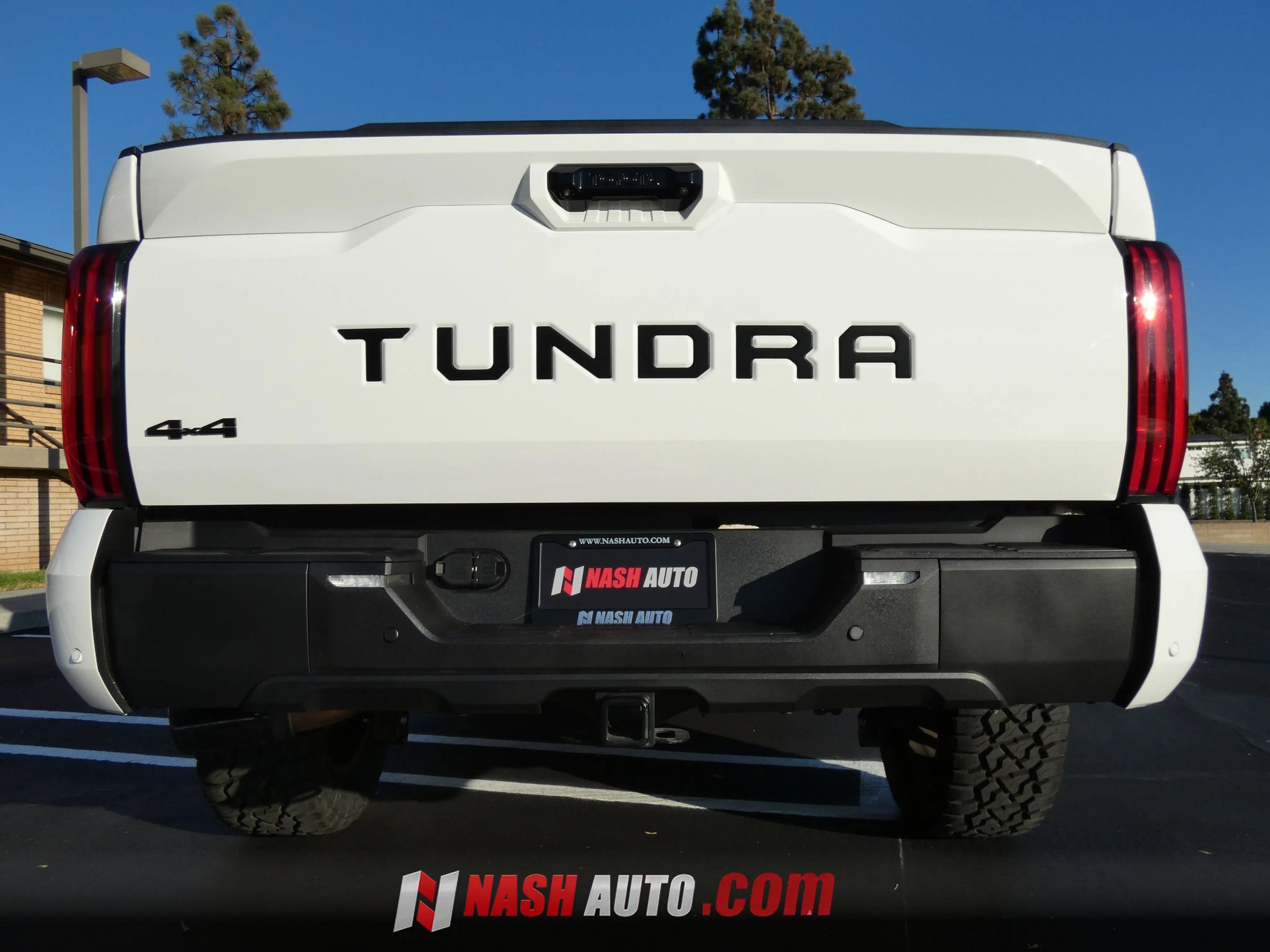 Used 2024 Toyota Tundra Limited AWD/4WD image 10