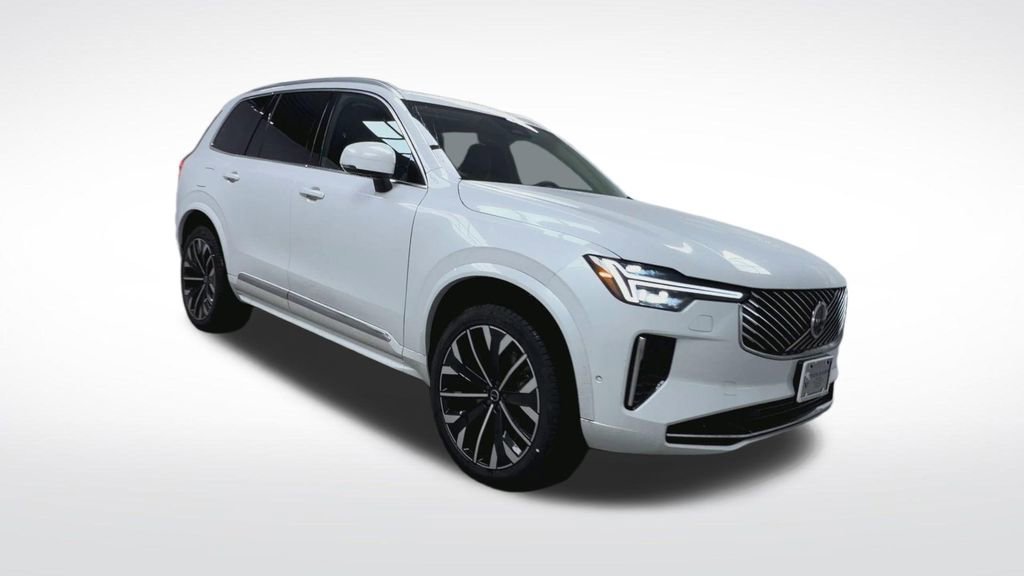 New 2026 Volvo XC90 T8 Ultra w/ Lounge Package image 2