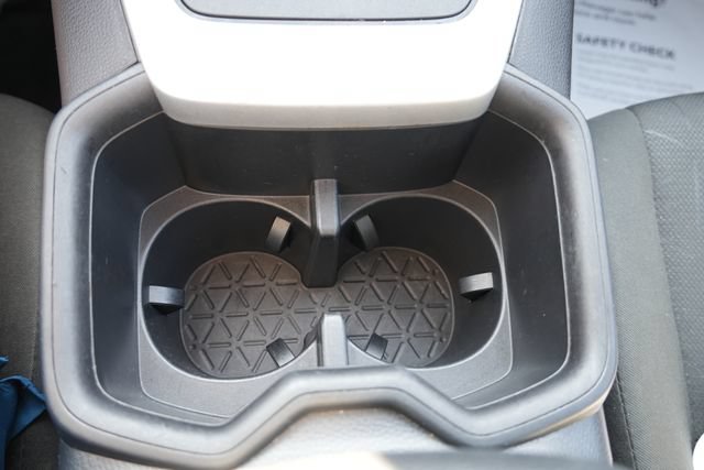 Used 2024 Toyota RAV4 XLE FWD image 38