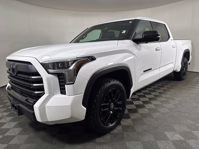Used 2025 Toyota Tundra Limited AWD/4WD image 8