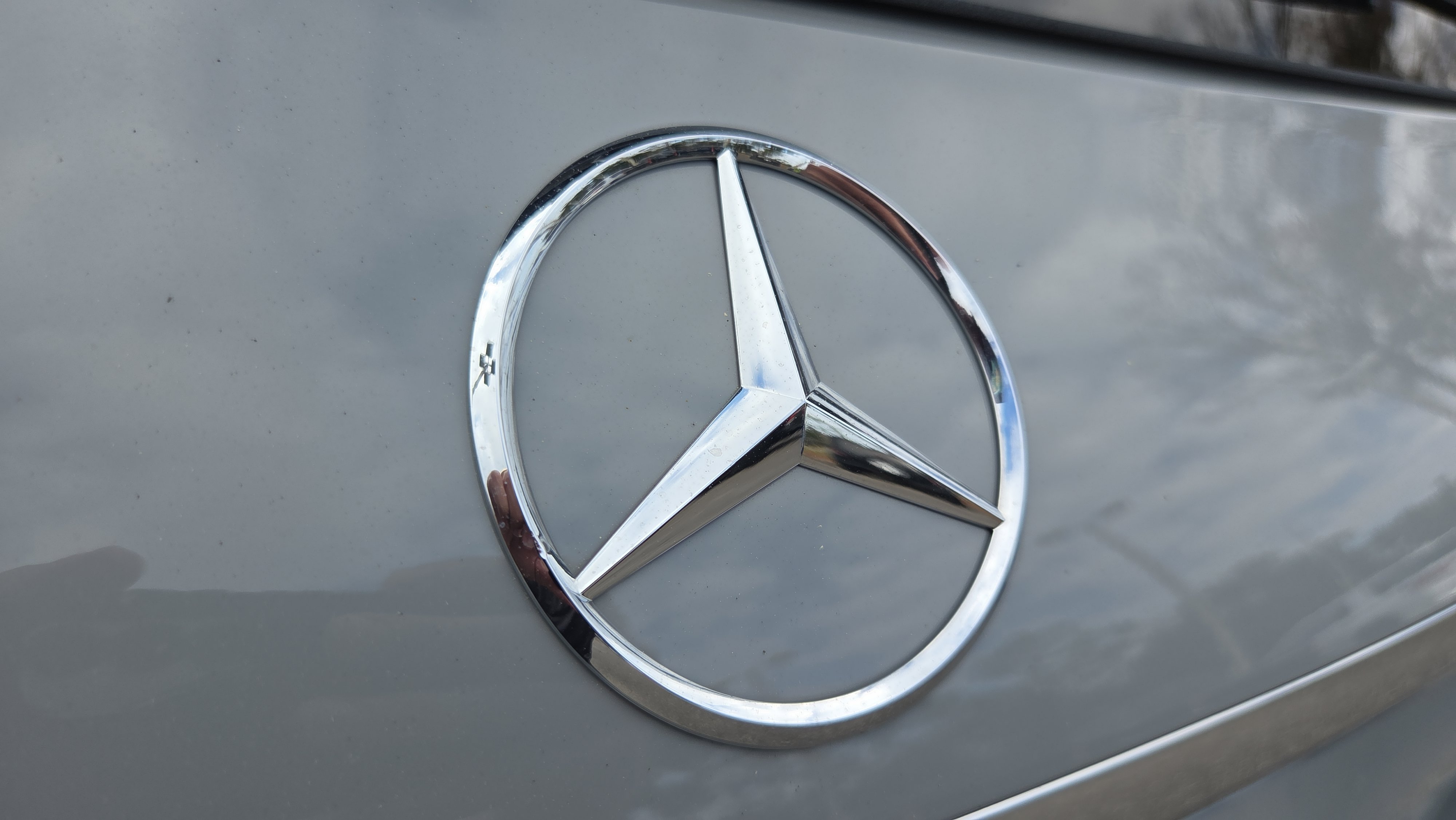 Used 2025 Mercedes-Benz GLE 450e 4MATIC w/ Winter Package image 34