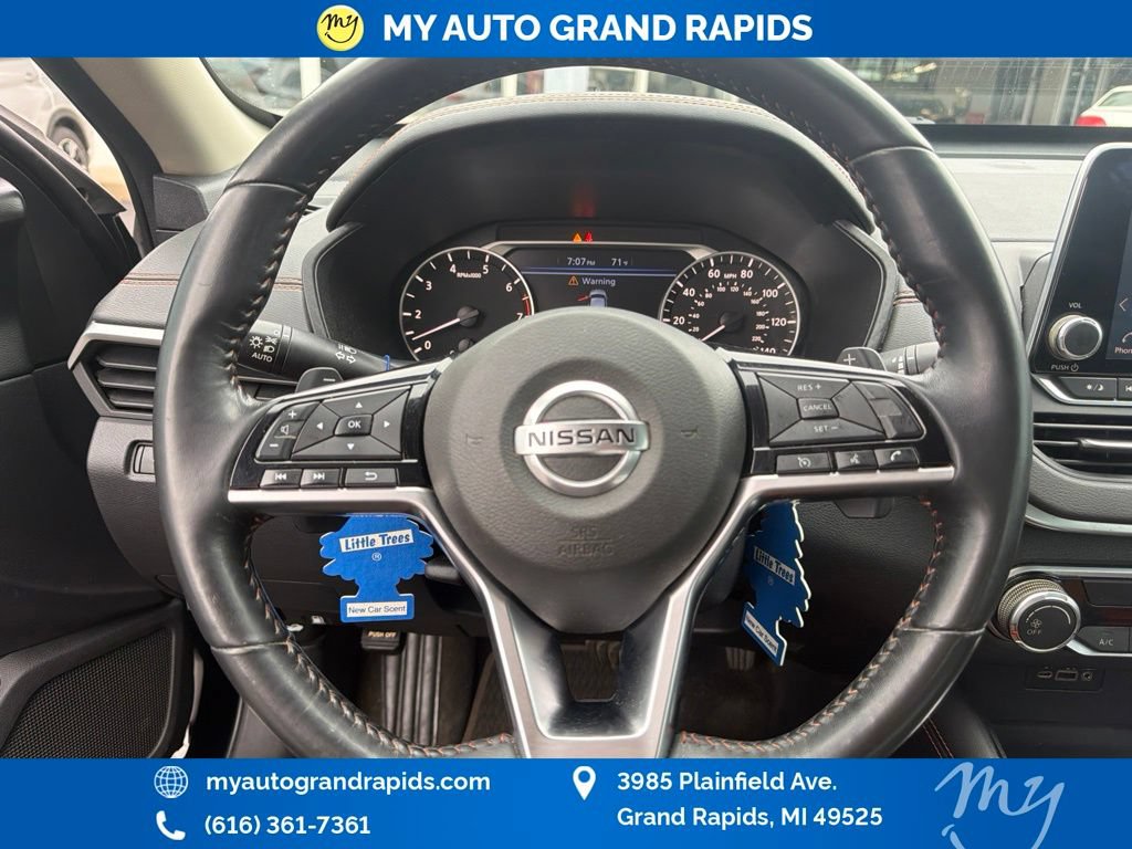 Used 2019 Nissan Altima 2.5 SR FWD image 6