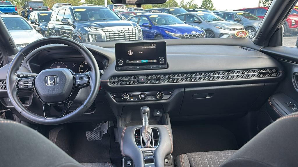 Used 2023 Honda HR-V Sport image 12