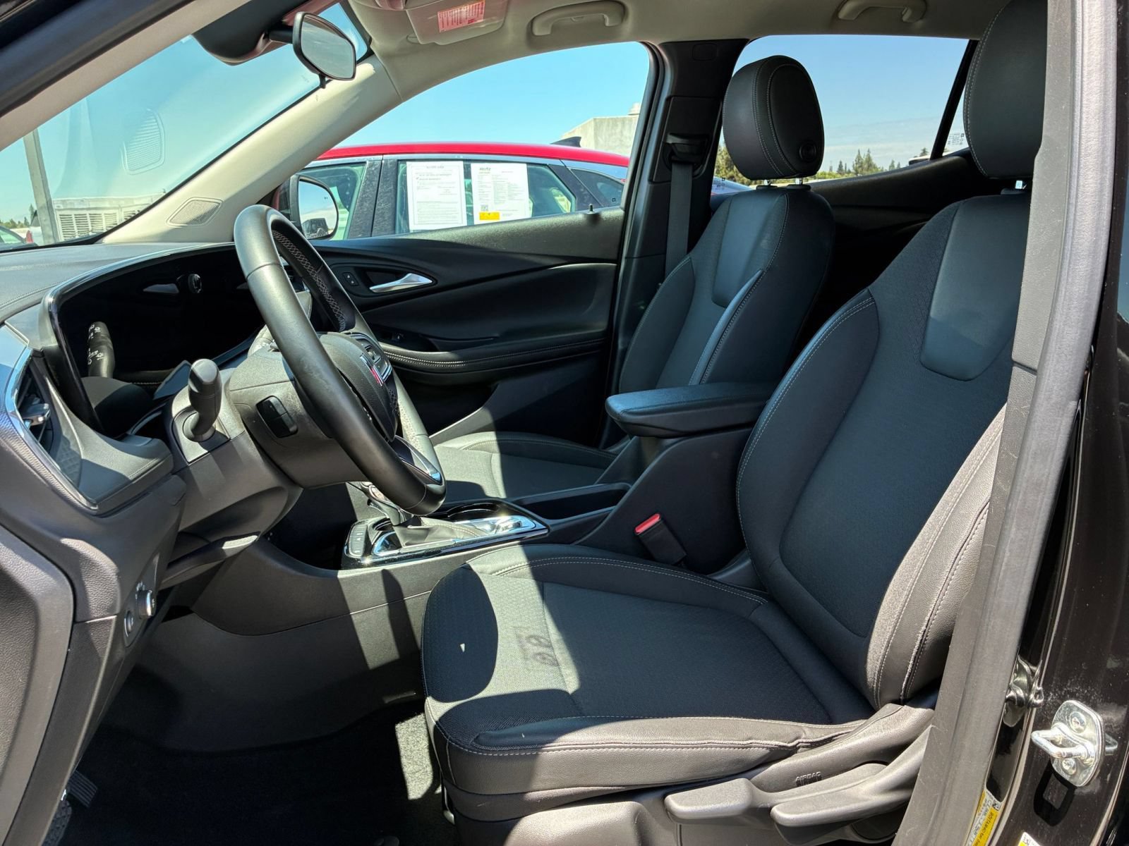 Used 2025 Buick Encore GX Preferred FWD image 24