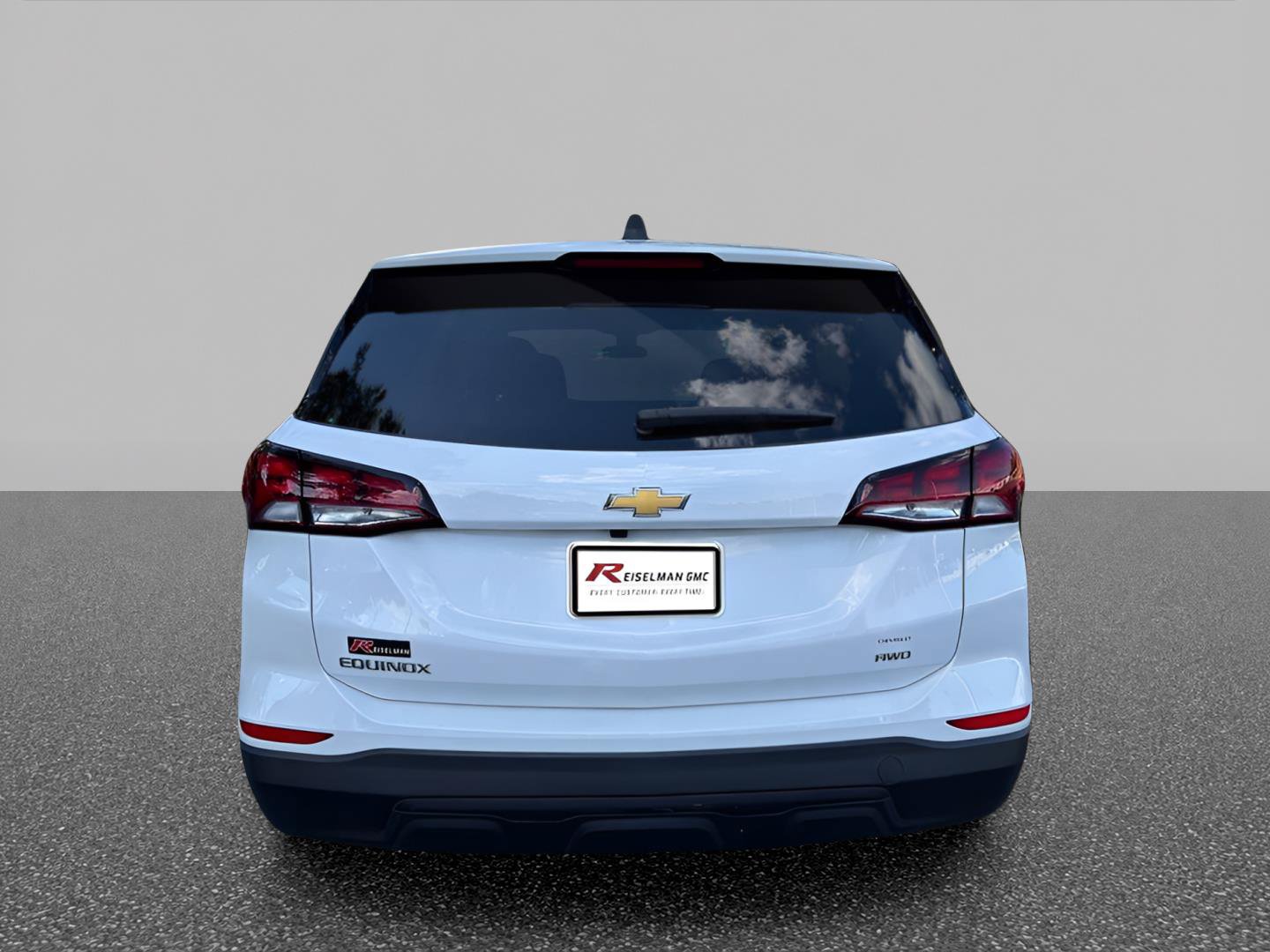 Certified 2023 Chevrolet Equinox LS w/ LS Convenience Package AWD/4WD image 4