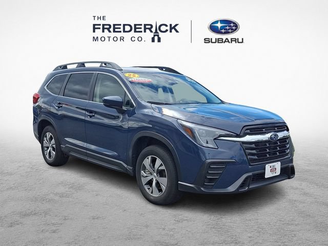 Used 2025 Subaru Ascent Premium AWD/4WD image 3
