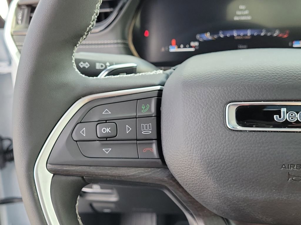 New 2026 Jeep Grand Cherokee Altitude image 27