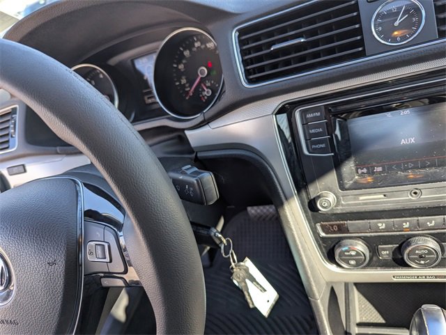 Used 2016 Volkswagen Passat 1.8T S image 23