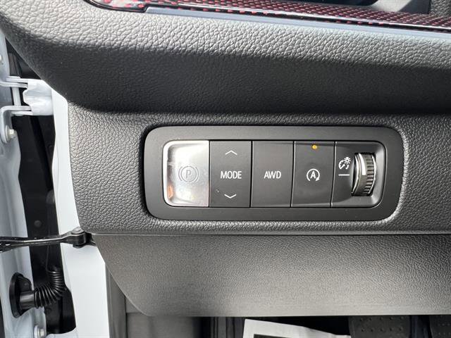 New 2026 Chevrolet Traverse RS w/ LPO, Floor Liner Package image 14