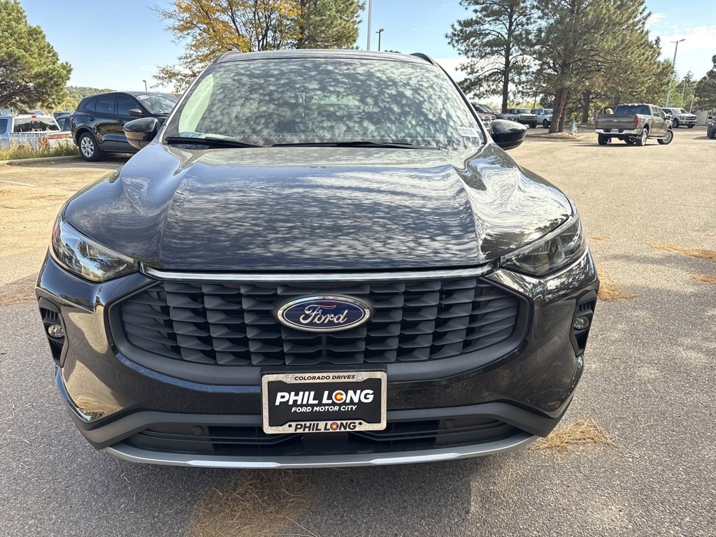 New 2026 Ford Escape Platinum image 2