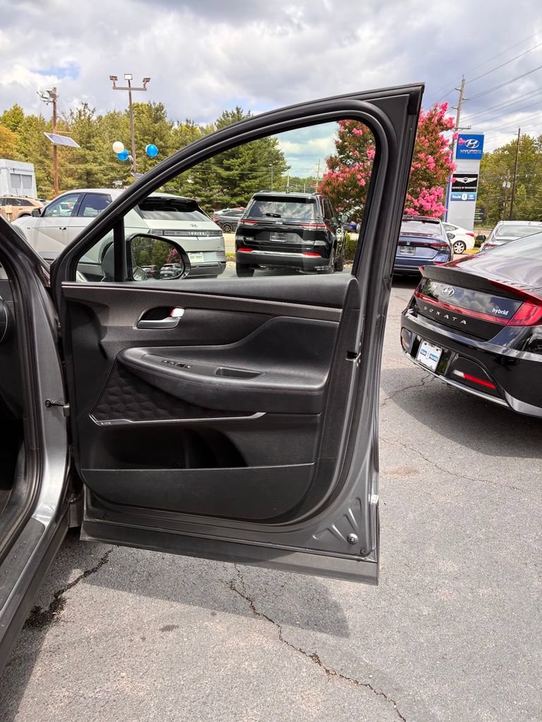 Used 2019 Hyundai Santa Fe SEL FWD image 22