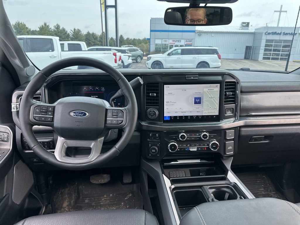 Used 2025 Ford F250 Lariat w/ Lariat Ultimate Package AWD/4WD image 28