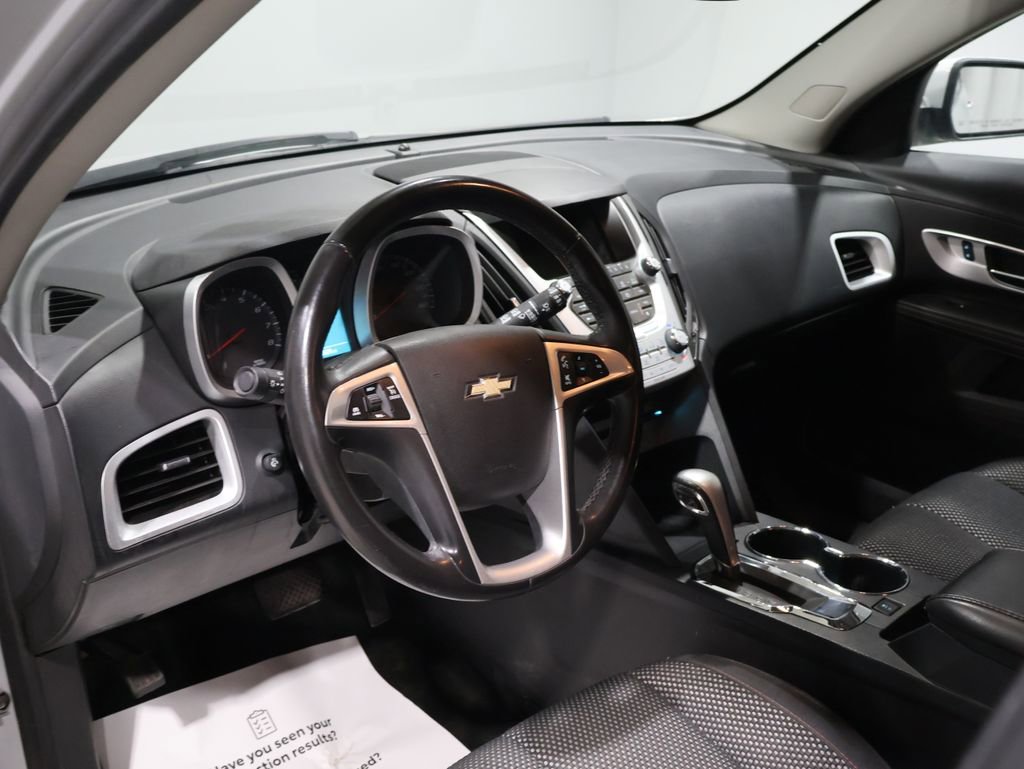 Used 2015 Chevrolet Equinox LT w/ Driver Convenience Package image 16