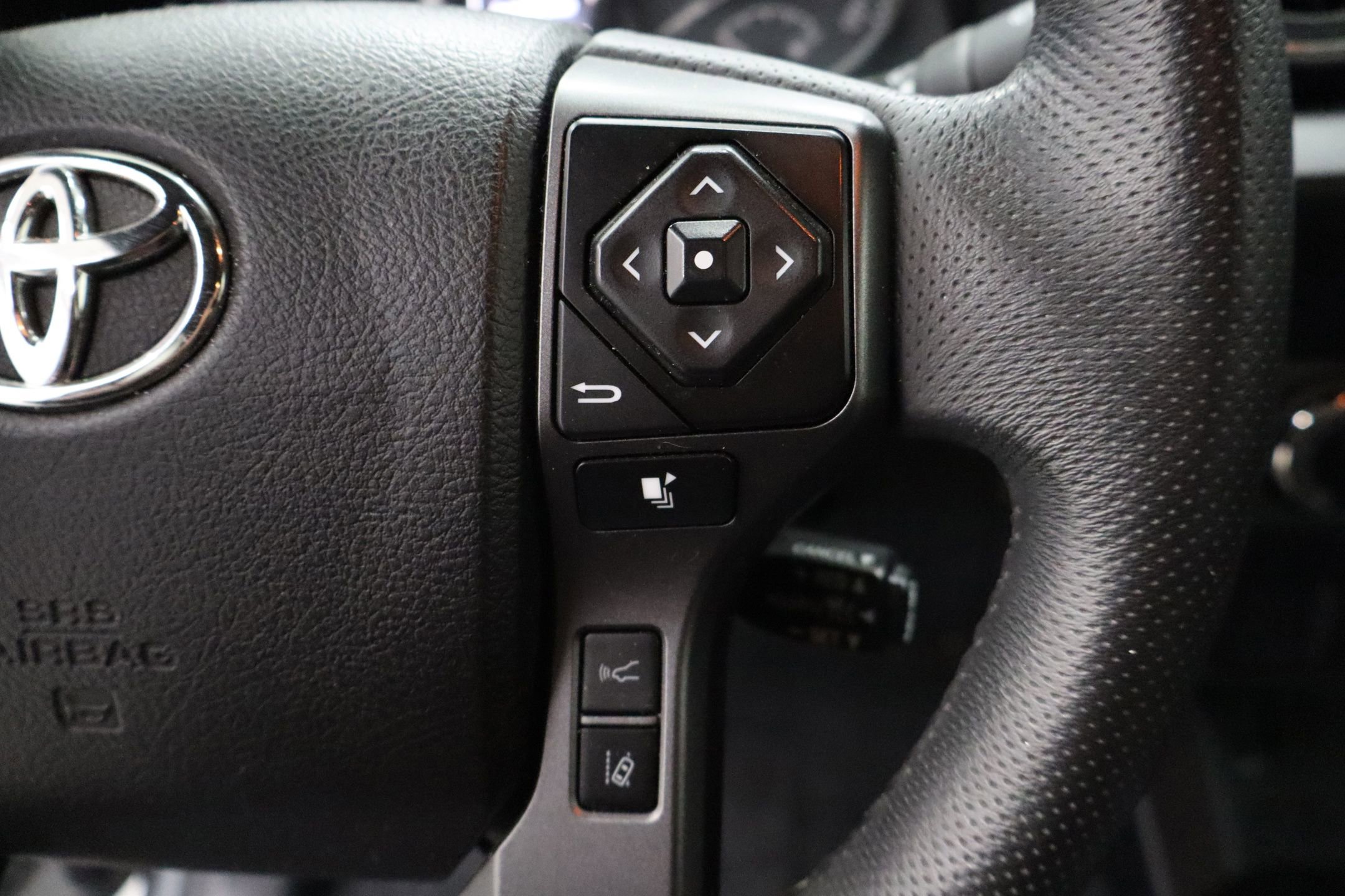 Used 2021 Toyota Tacoma TRD Sport image 17