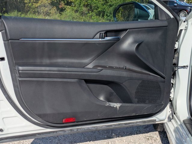 Used 2024 Toyota Camry SE image 2