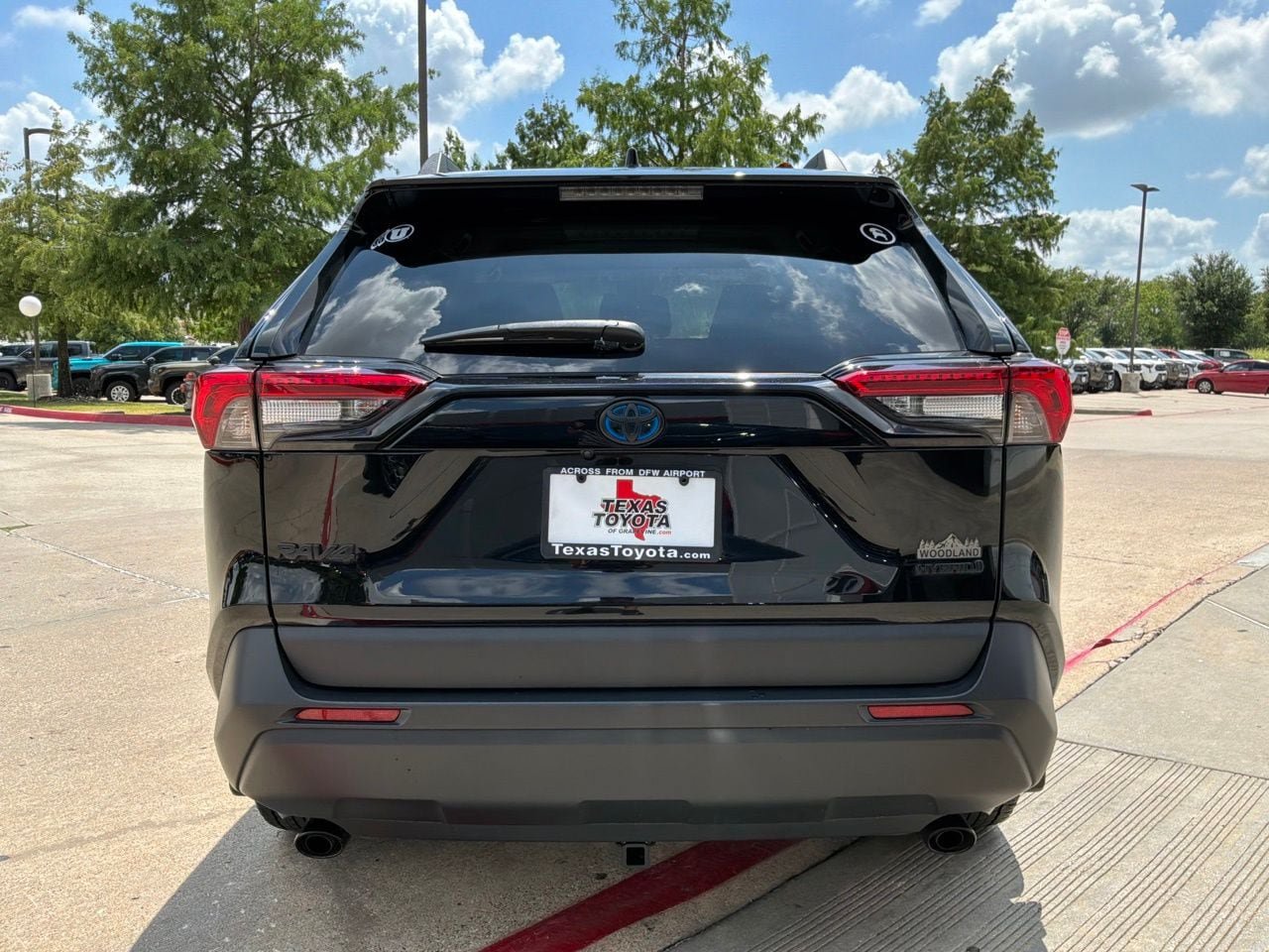 Used 2024 Toyota RAV4 AWD Hybrid image 7