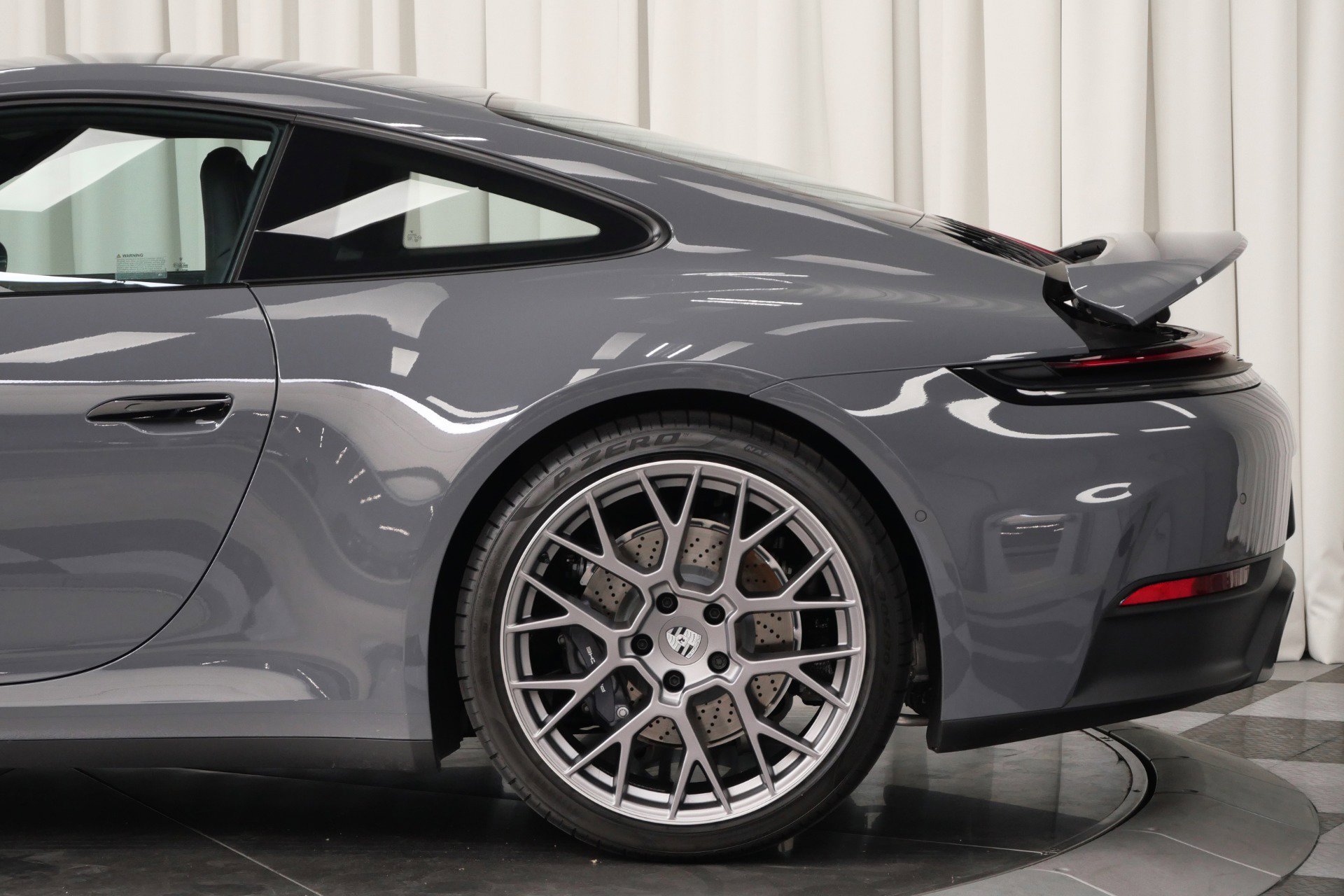 Used 2025 Porsche 911 Carrera w/ Premium Package image 11