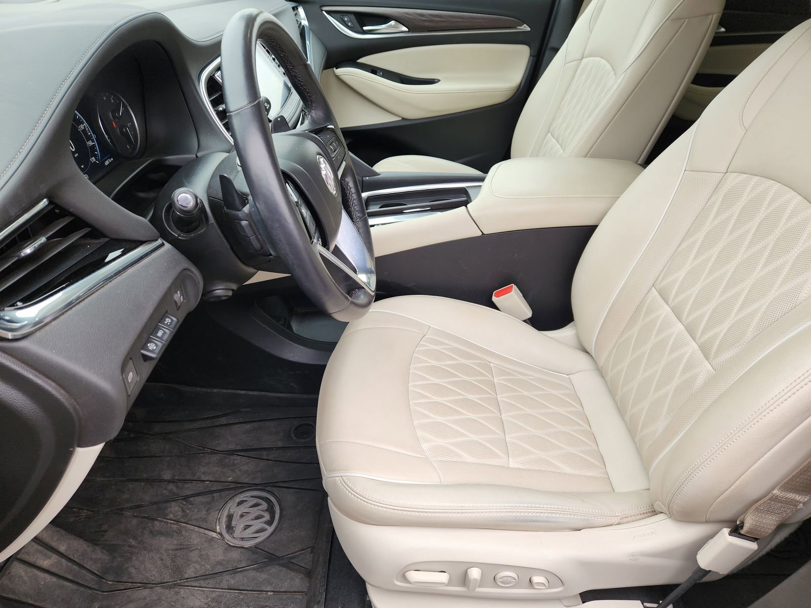 Certified 2024 Buick Enclave Avenir w/ Avenir Technology Package image 16