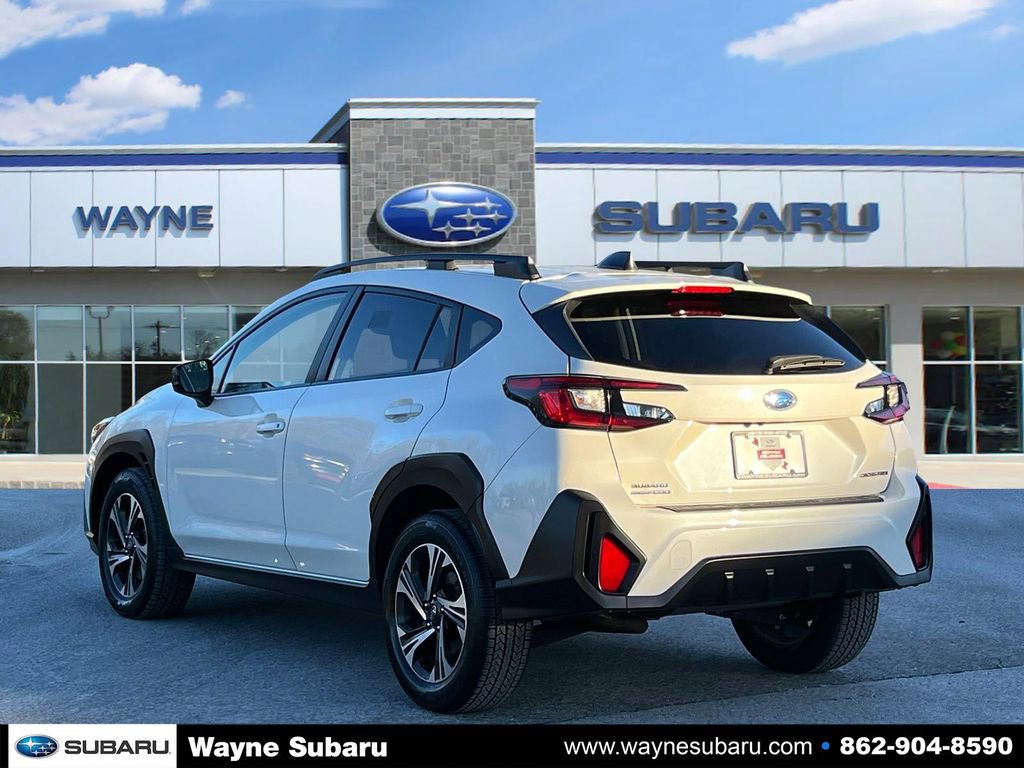 Used 2024 Subaru Crosstrek 2.0i Premium image 3