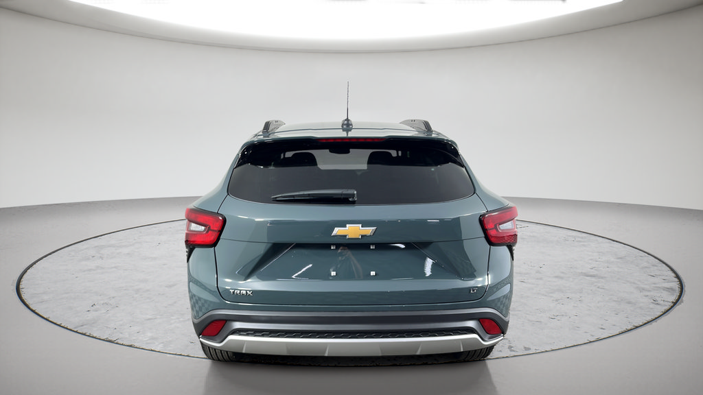 New 2026 Chevrolet Trax LT w/ LT Convenience Package FWD image 4