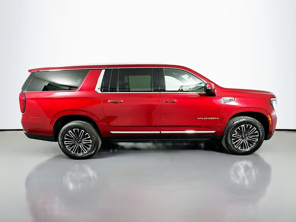 Used 2025 GMC Yukon XL Elevation RWD image 4