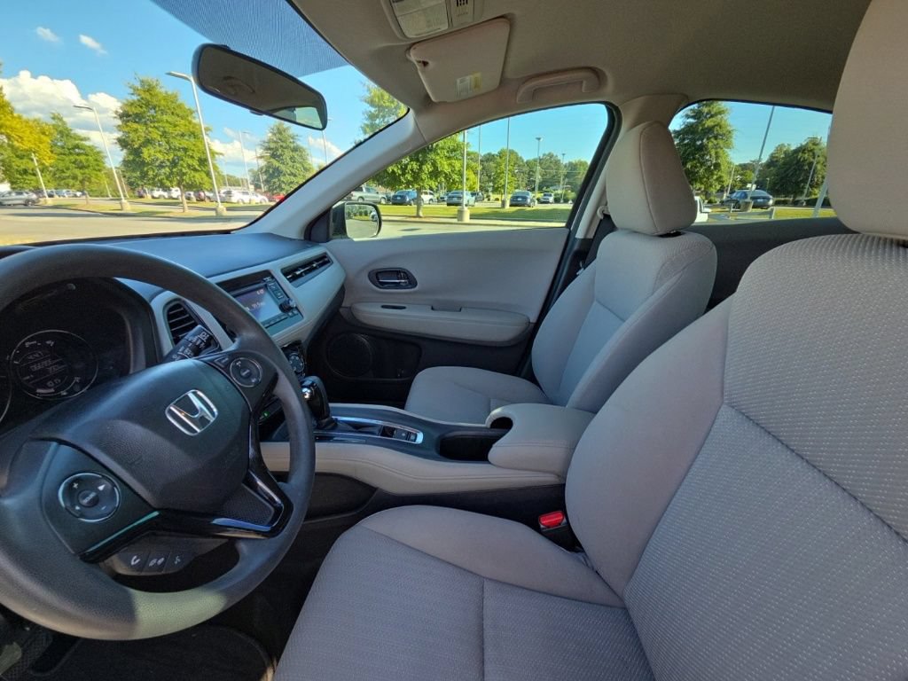 Used 2018 Honda HR-V LX image 21