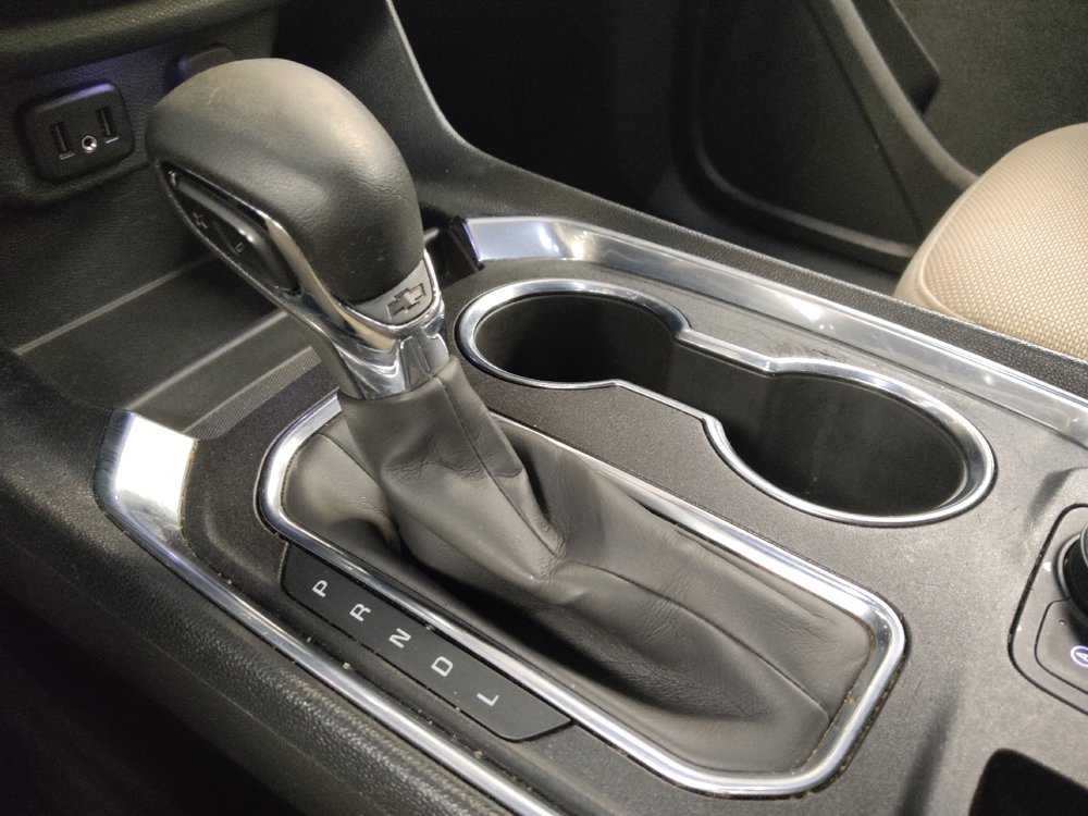 Used 2022 Chevrolet Traverse LS FWD image 26