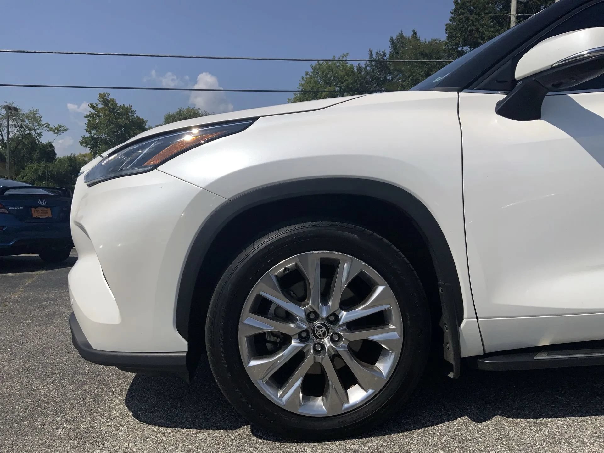 Used 2020 Toyota Highlander Limited AWD/4WD image 19