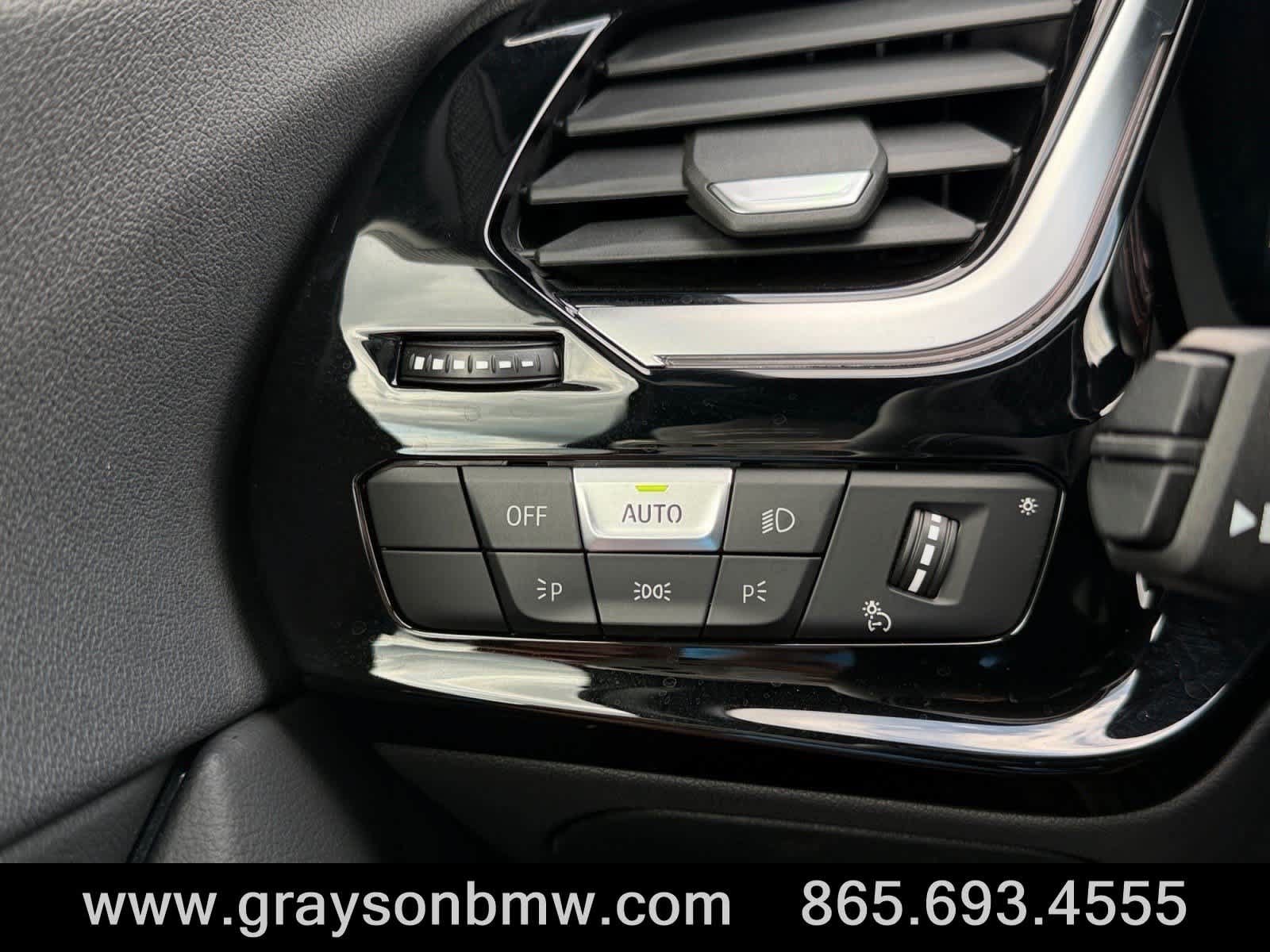 Used 2026 BMW Z4 M40i RWD image 28