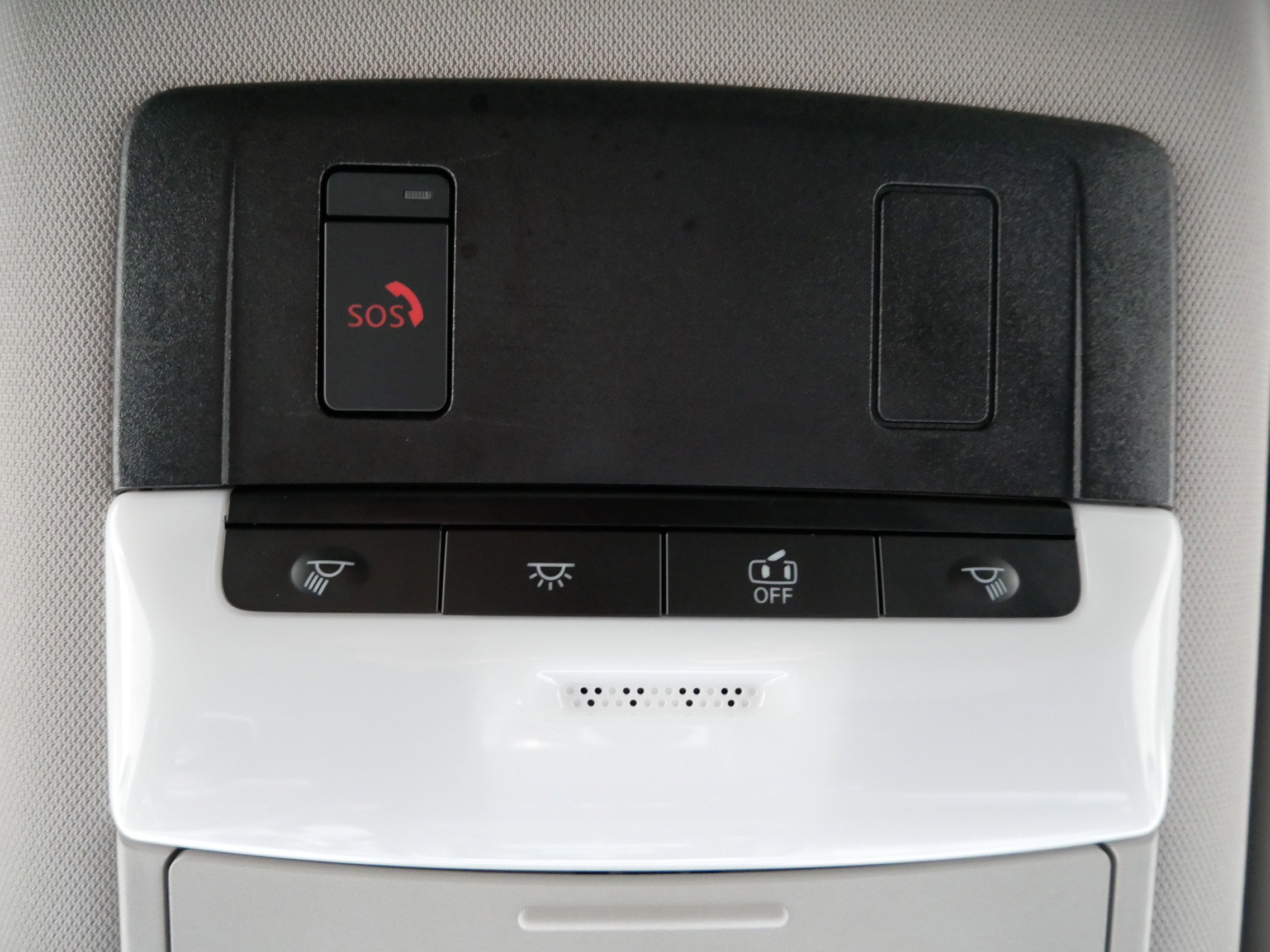 Used 2024 Nissan Rogue SV image 24