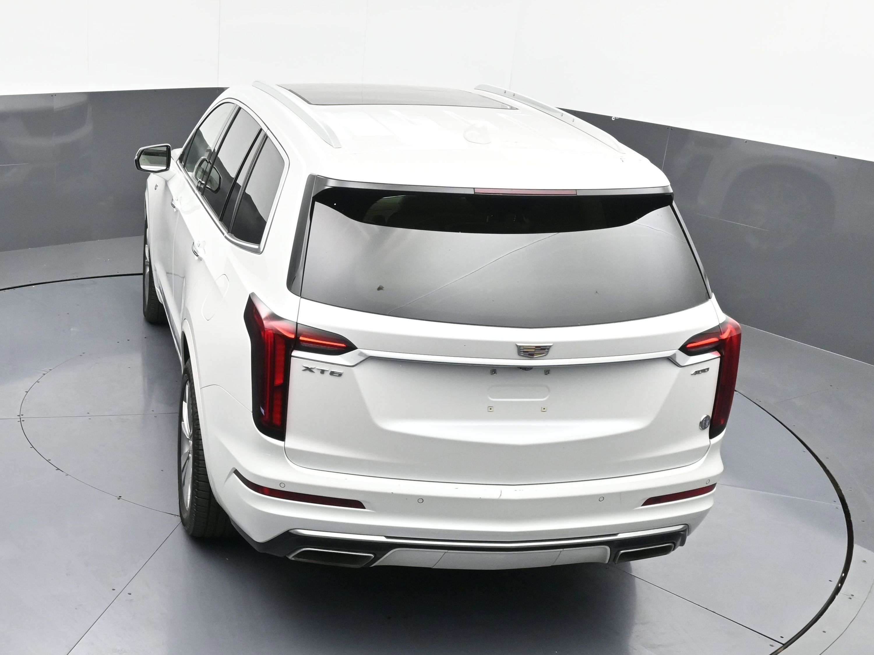 Used 2023 Cadillac XT6 Premium Luxury image 43
