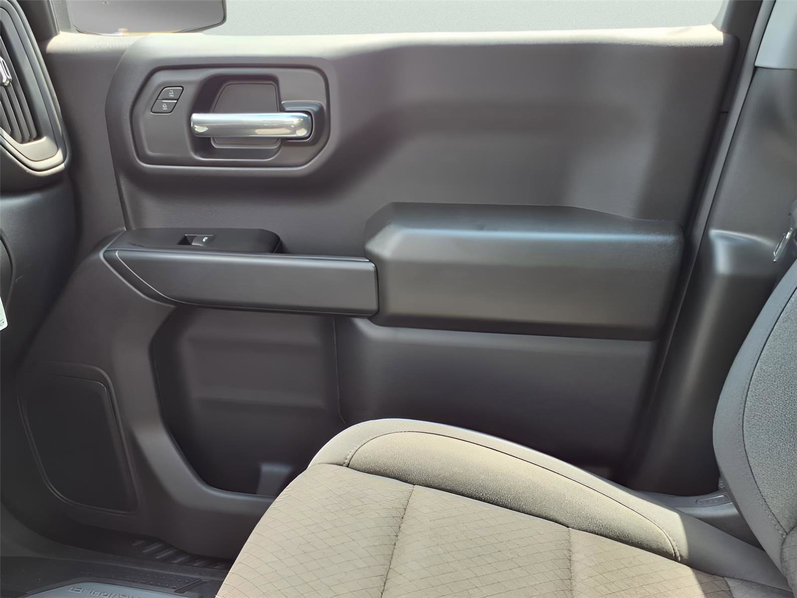 New 2025 Chevrolet Silverado 1500 Custom image 23