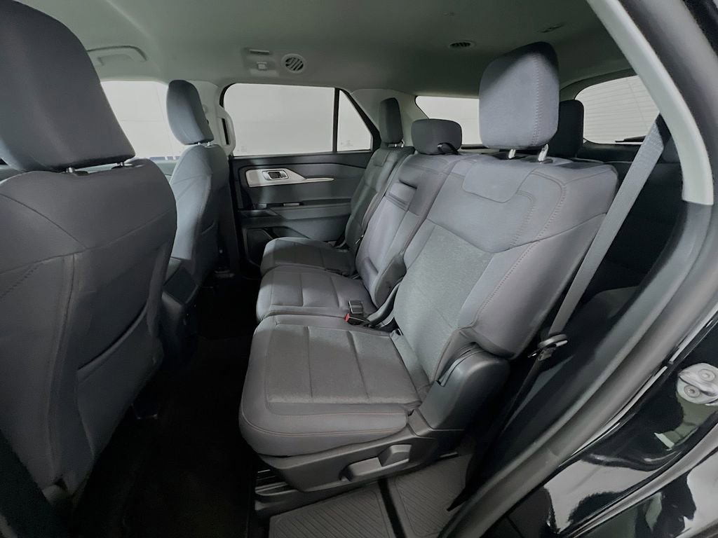 Used 2026 Ford Explorer Active AWD/4WD image 26