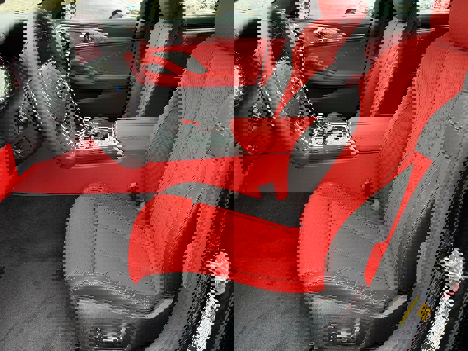 New 2026 BMW M850i xDrive w/ M Sport Professional Package image 21